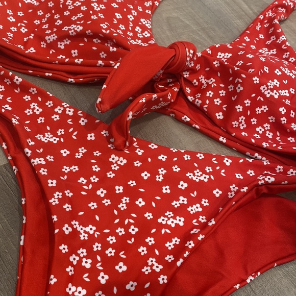 Two piece from SHEIN - Picture 2 of 3